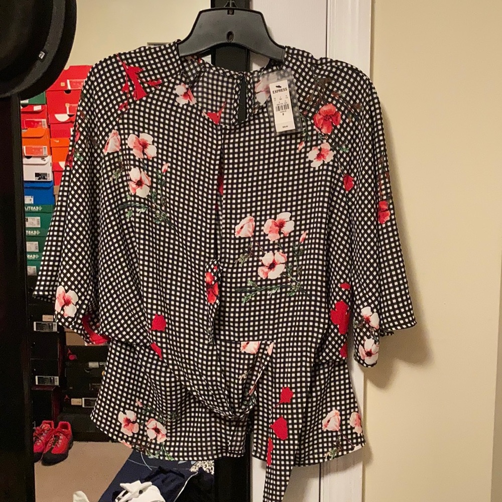 Patterned peplum top